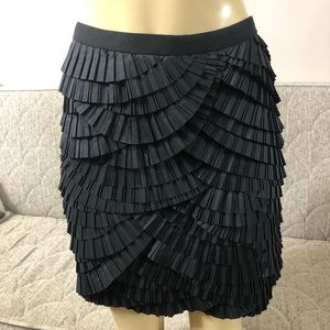 🌺🌺🌺Lazer cut Diane Von Furstenberg silk skirt 12